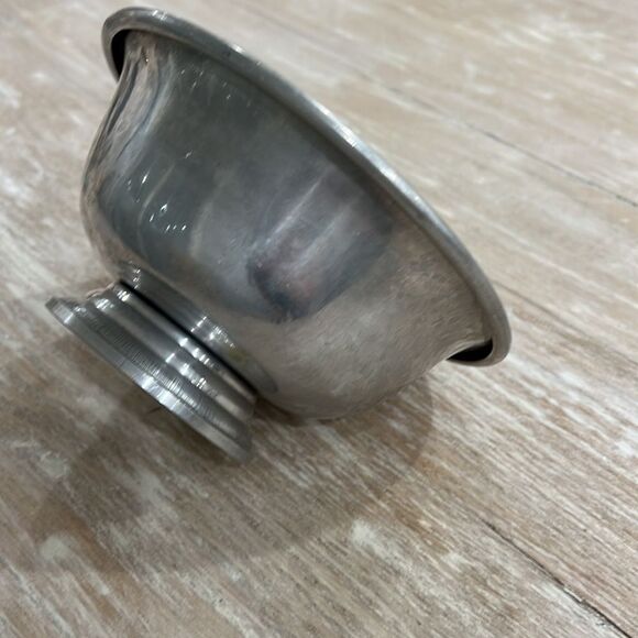 Vintage Fred Rogers aluminum stand serving bowl Hong Kong - Picture 4 of 6